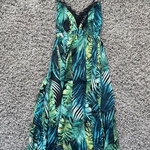 Tropical maxi dress 👗 🌴